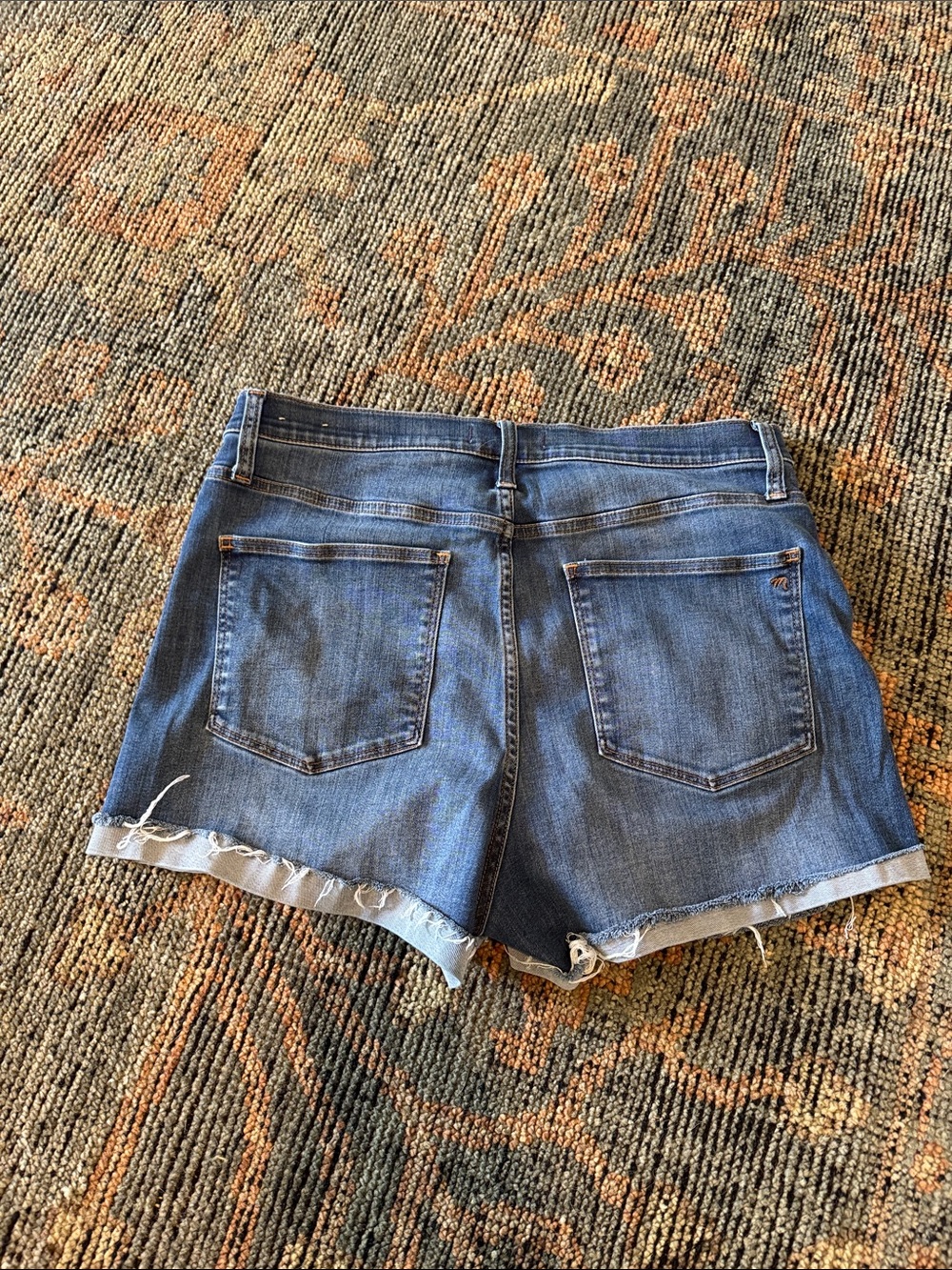 Madewell Mid-Blue Rolled-Hem Denim Shorts - Picture 5 of 5